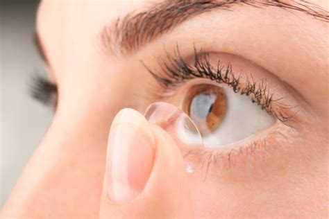 common contact lens mistakes  avoid eyestyle blog lenscom