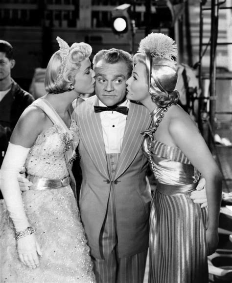 Doris Day, James Cagney y Virginia Mayo en The West Point Story, 1950