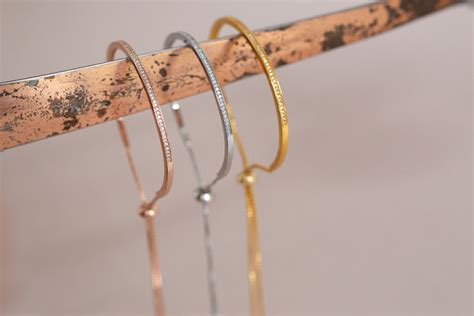About – Clear Crystal