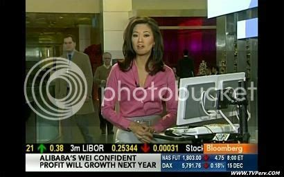 A Wickedly Hot Betty Liu on Bloomberg ~ TV Anchors