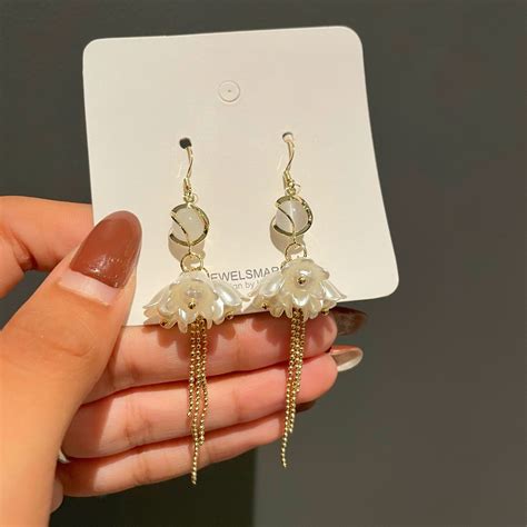 KOREAN PRECIOUS PEARL FLOWER DROP EARRINGS – Jewelsmars