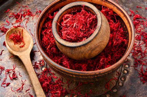 최고급 향신료 사프란(Saffron) 효능, 사용법, 보관법 : 그라디움
