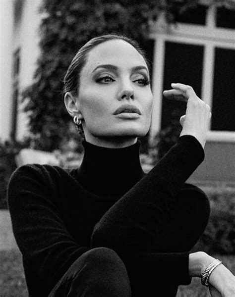 Pin by SOCIAL WARDROBE by PERVAHUMAN on dikie.su in 2025 | Angelina