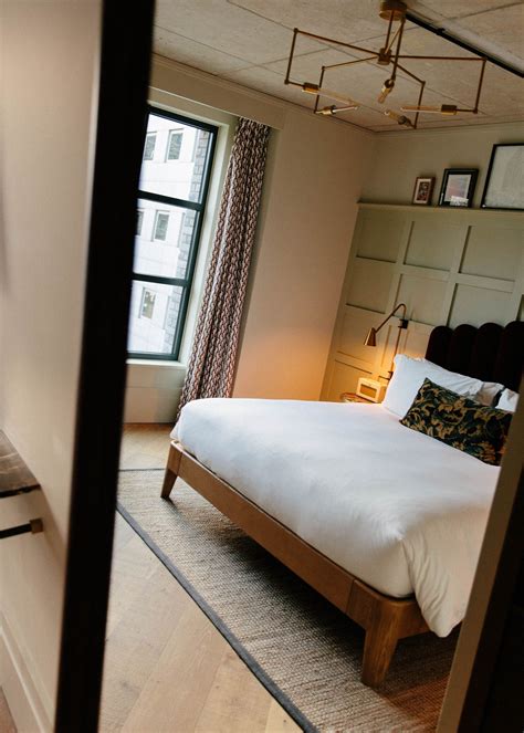 WHERE TO STAY IN LONDON: THE HOXTON SOUTHWARK — LOVE CLOTH