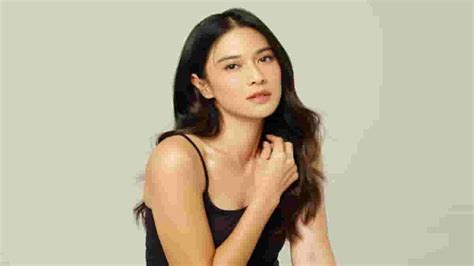 Profil Dian Sastro, Artis yang Menjajal Jadi Dosen