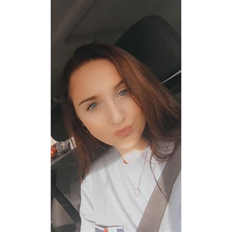 Goodmorning!!! Florence SC girl here 21 looking for a girlfriend to