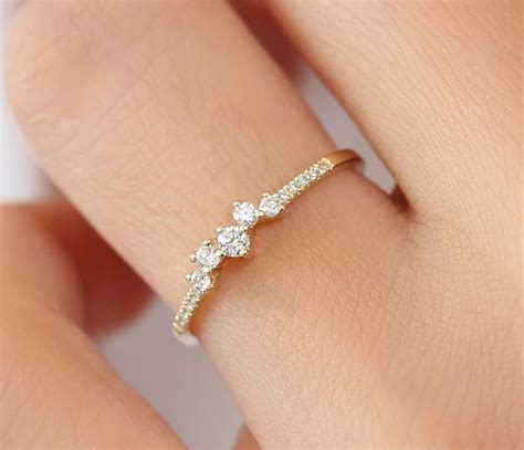 Simple Female Gold Wedding Rings