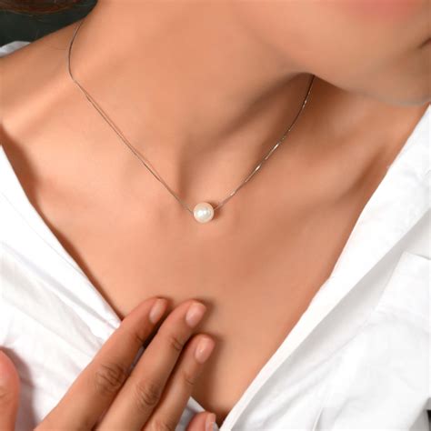 Single Drop Pearl Necklace – Meera Jaipur