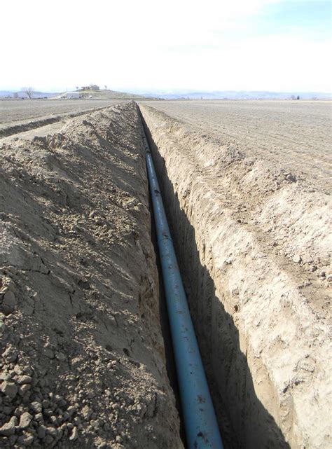 owyhee agriculture laying pipe