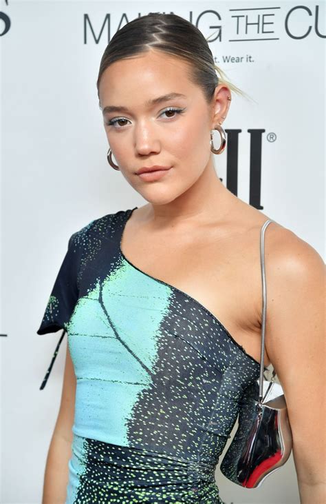 OLIVIA PONTON at Daily Front Row’s 9th Annual Fashion Media Awards in