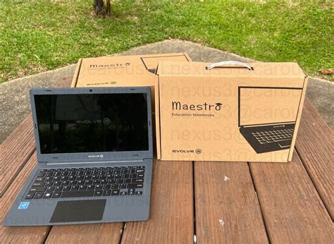 evolve iii maestro  book laptop  windows  intel cpu gb ram