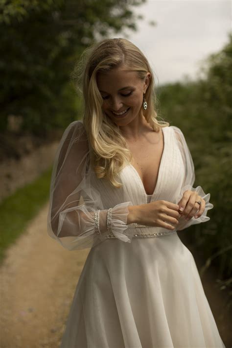 Brighton Belle Wedding Dresses Maia - La fleur bridal