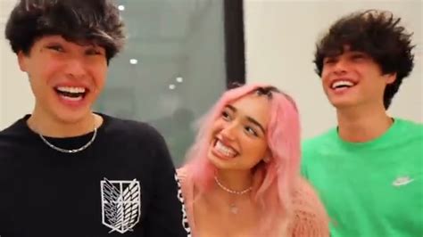 Kat saying fat joke to alex for for 1 minute(MUST WATCH🤣🤣)@Stokes Twins ...
