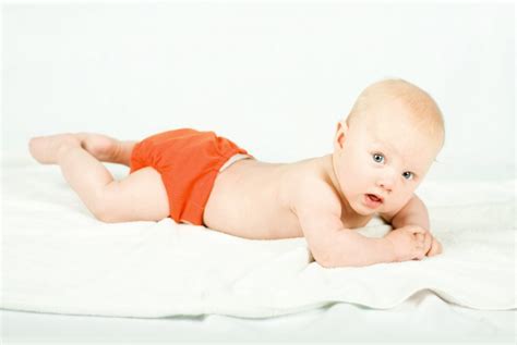 Многоразовые подгузники: опыт Монтессори-мамы