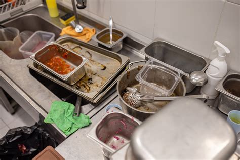 dark secrets   food industry  employees