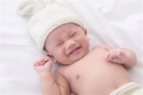 berbagai perkembangan bayi newborn  perlu ortu ketahui