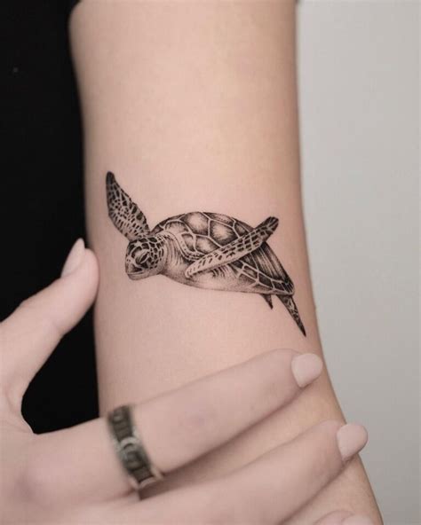 22 Snappy Sea Turtle Tattoos Guaranteed To Make A Splash