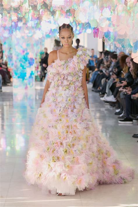 Susan Fang Fall 2025 Ready-to-Wear Collection | Vogue