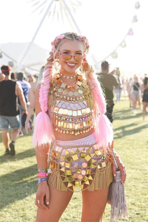 These Trendy AF People At Coachella Will Transport You To The Festival ...