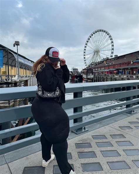 One & Only Princess Pear 👑🍐 (@princessspear) • Threads, Say more