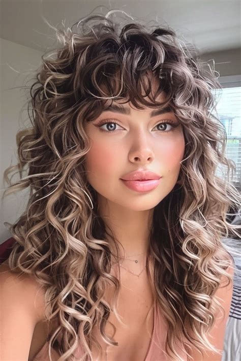 26 Curly Haircuts for Every Face Shape In 2024 | Natural curly hair