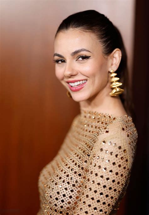 Victoria Justice Sheer Top Braless Beauty - Hot Celebs Home