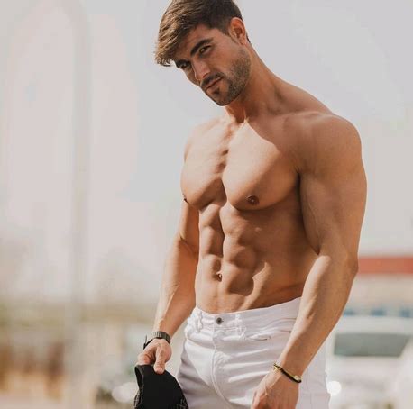 Personal Trainer - Luke Wilder - Medium