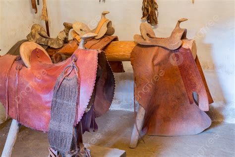Saddle Craftsmanship Background Images, HD Pictures and Wallpaper For Free Download | Pngtree