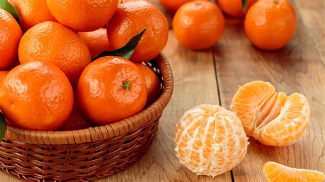 clementine  curiosities   amaze