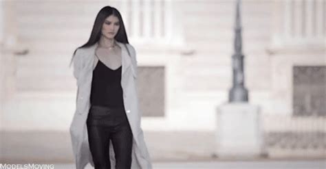 sui he model gif | WiffleGif