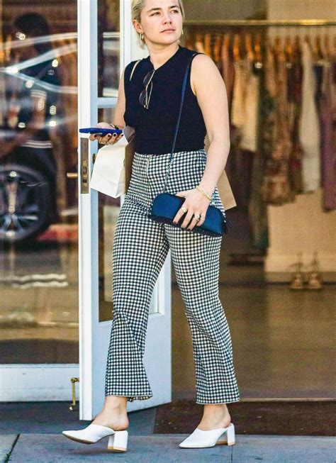 Florence Pugh Nude Pics, Sex Scenes Compilation & Topless Porn