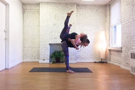 Acro Yoga for Beginners - The Best Acro Yoga Poses To Do With A Partner ...