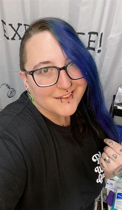 Just a chubby nerd feelin cute : r/NerdyGWPlus