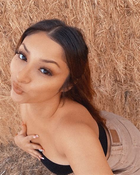 precious pebbles 🎀 (@goddesspreciouss) • Instagram photos and videos