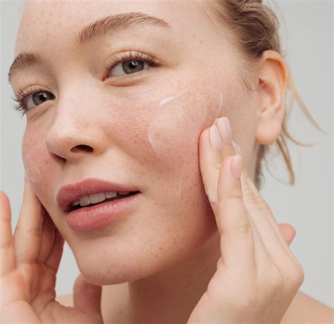 Skinimalism: Minimal Skincare, Maximum Results – Senne Skin