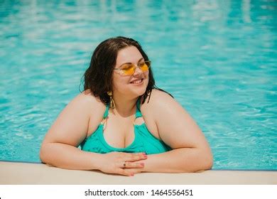 size woman fringe royalty  images stock  pictures
