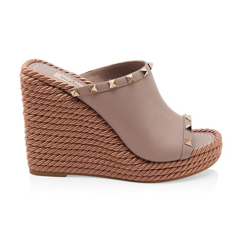 Valentino Valentino Rockstud Torchon Poudre Nude Platform Wedge Sandal