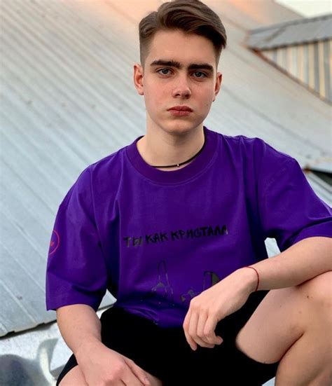 Vladislav Dmitrievich on Instagram: “Ничего не жди, действуй” | Mens ...