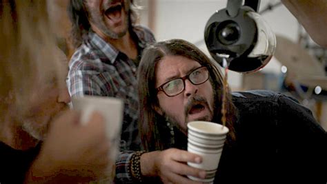 Dave Grohl Revives His Classic 'Fresh Pots' Sketch For A New Video