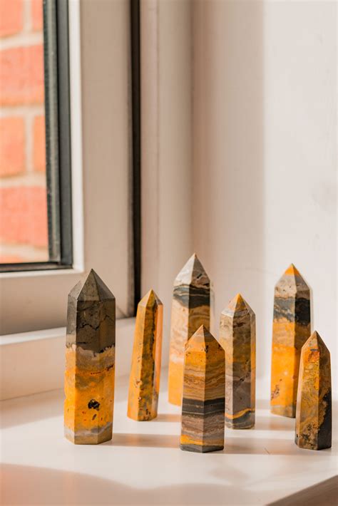 large bumblebee jasper towers hunting  magic