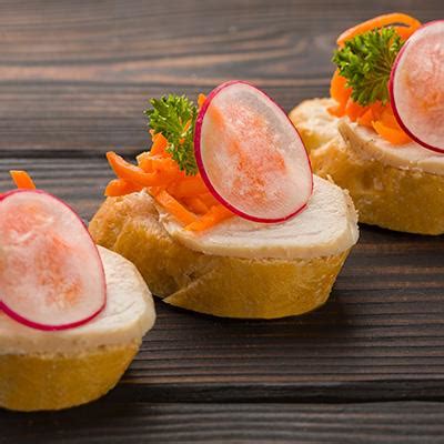 Мини-брускетты - Доставка канапе и фуршетных блюд | MOSCOW FOOD