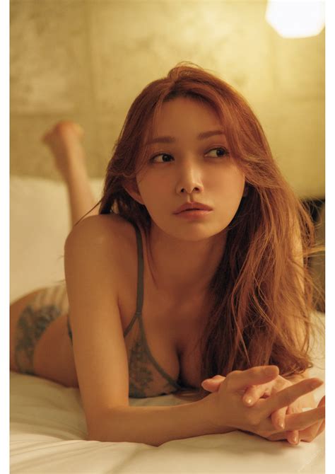 Maki Goto 後藤真希, 写真集 「Flos」 電子版だけの特典カット付き Set.01 – EVERIA.CLUB