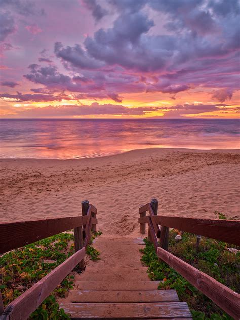 Steps To Infinity | Maui, Hawaii