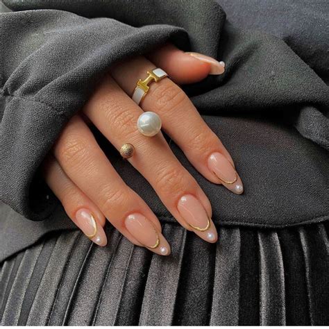 Uñas color nude: los diseños MÁS sofisticados para llevar a la oficina