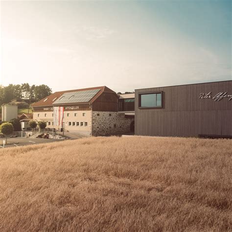 What does "Municipal Airport" mean? • GlobeAir