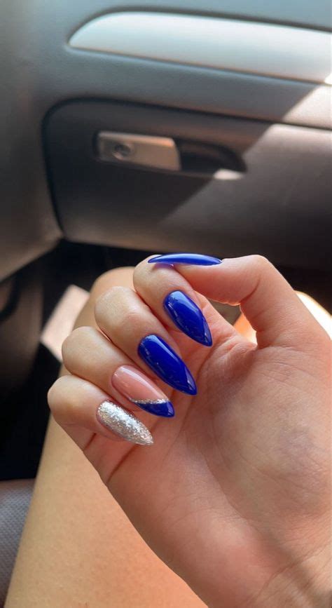 Unha Azul Royal Com Glitter - Unha Azul Royal