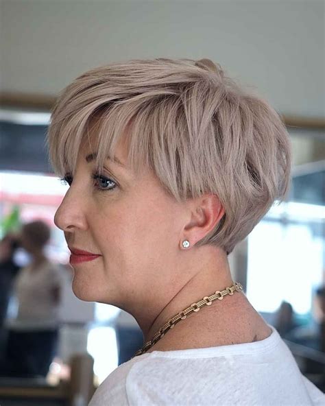 Hairstyles for Women Over 70 With Glasses: 30 Stylish Short Cuts - Hood MWR