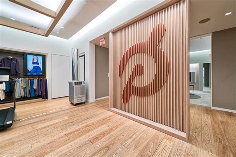 Expansive Peloton Retail Showroom | JRM Construction