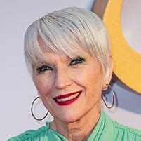 Maye Musk - Stylist, Hair Stylist, Makeup Artist | Moda Database