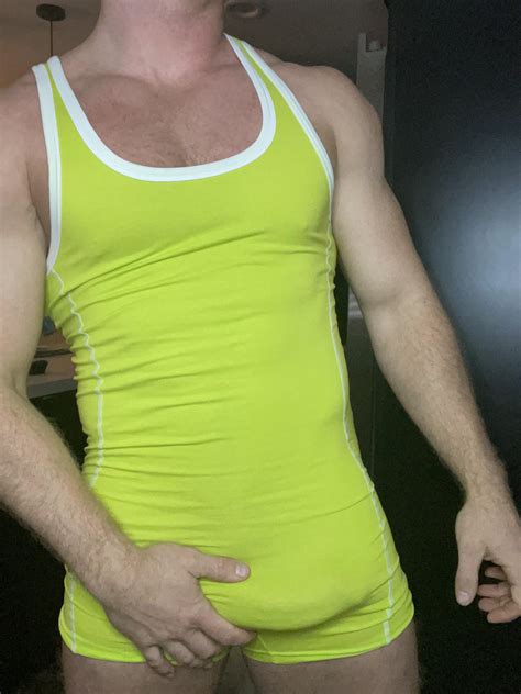 If you squint you can see my abs through this singlet | Scrolller
